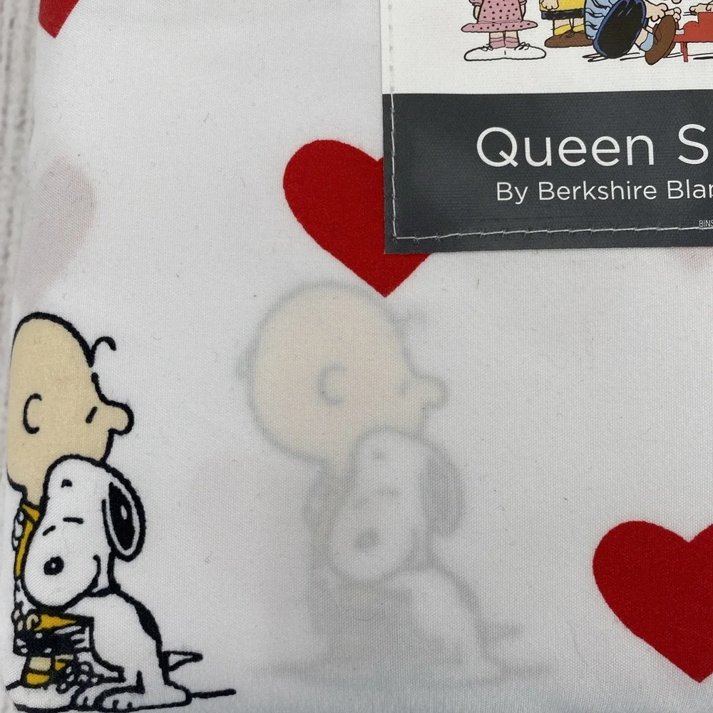 Peanuts Snoopy Sheet Set QUEEN White Charlie Brown Hearts Love Berkshire